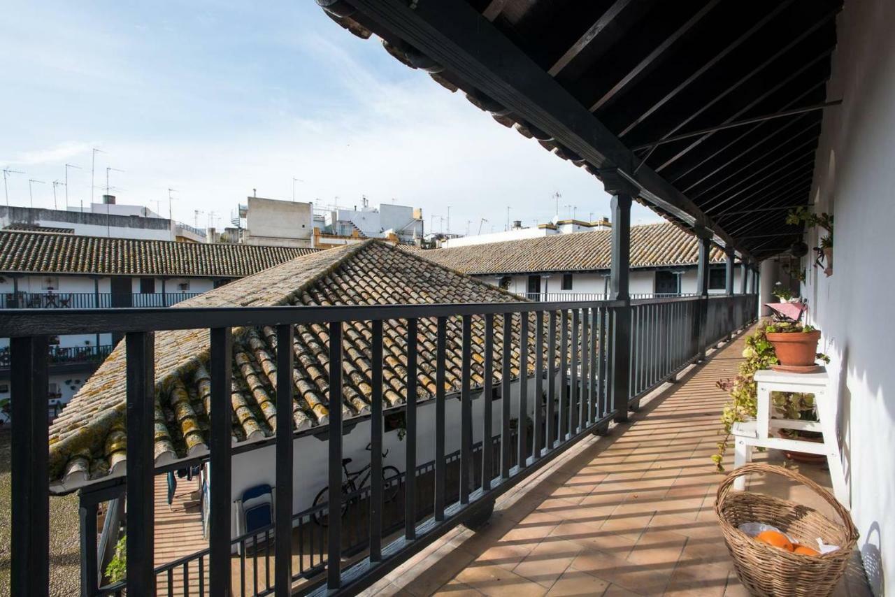 Andalusian Courtyard Apartment Seville Exterior photo